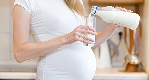 bo-sung-sua1 Sữa là một trong những thực phẩm giàu canxi